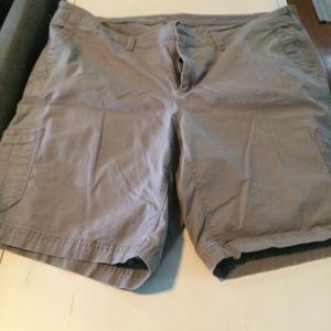 Eddie Bauer cargo shorts